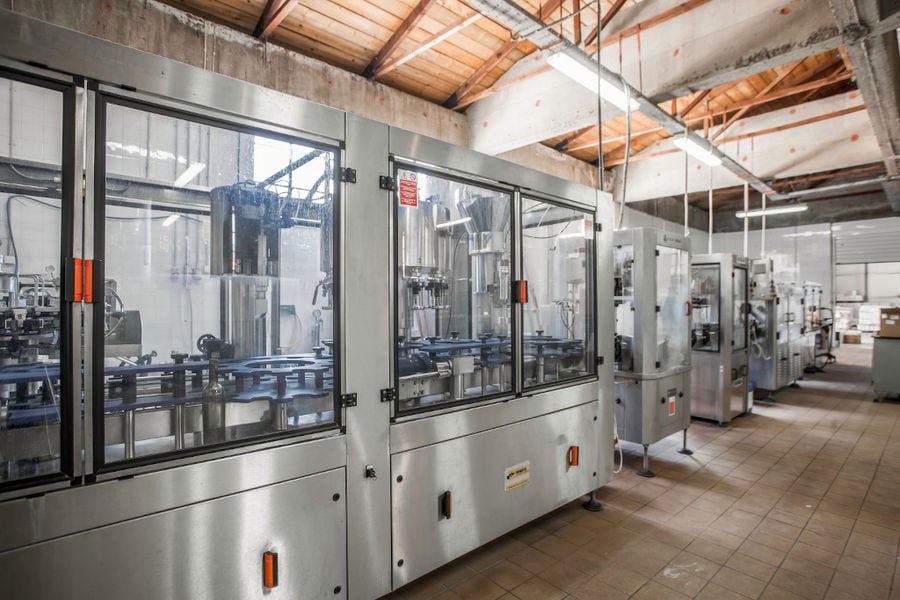 wine packaging machine at Orealios Gaea plant